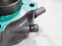 Honda SH150: Cylinder water hose connection
